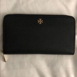 Tory Burch Robinson wallet